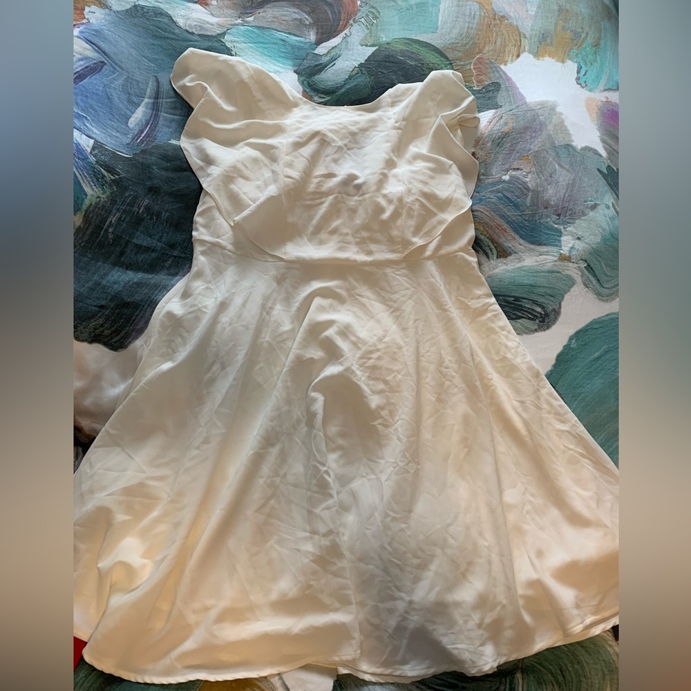 ELOQUII cream dress - flutter sleeve. Bow tie in back. Size 14.